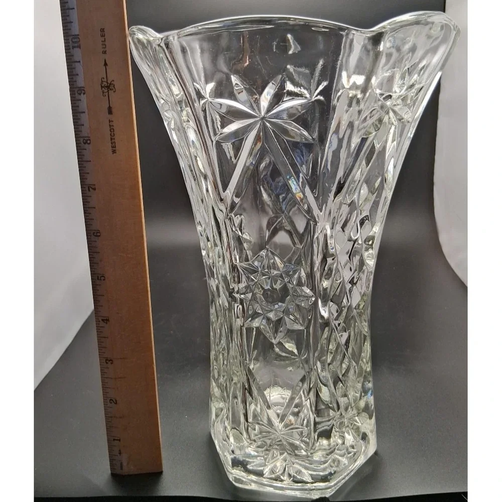 Vintage Hazel Atlas‎ Starburst Pressed Glass Vase 10 in.